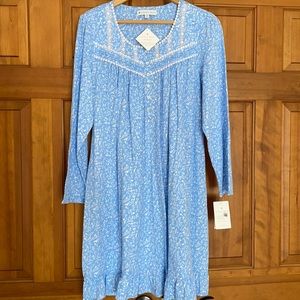 NWT Eileen West nightgown